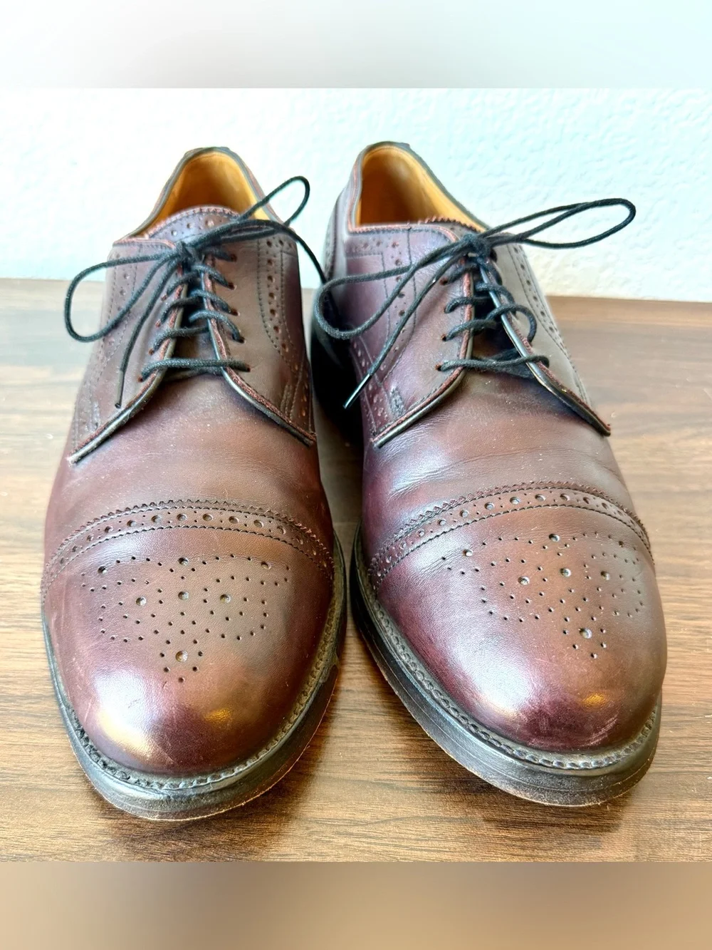 Allen Edmonds Brown/Burgundy Leather Brogue Cap-Toe Oxfords Size 10 D